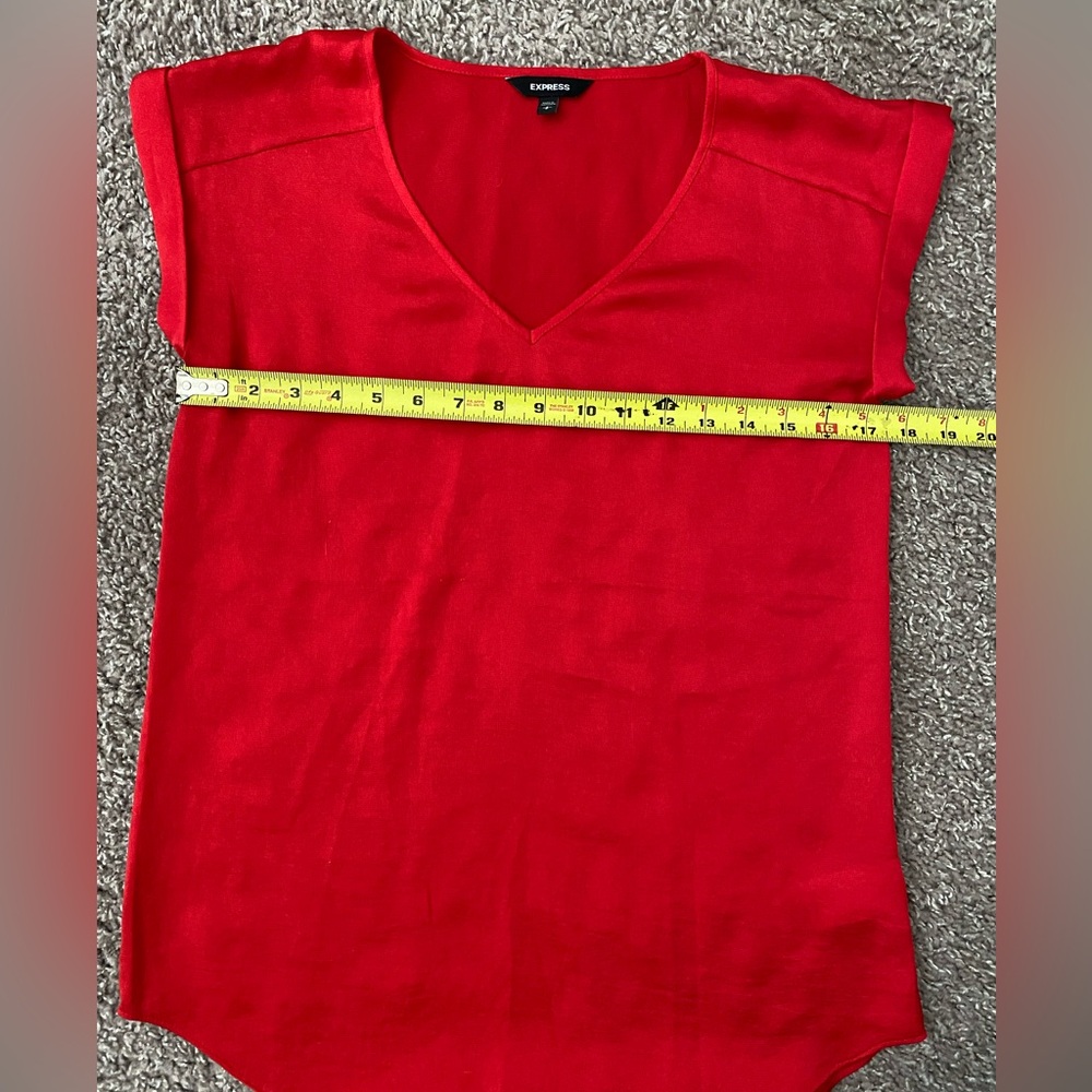 Express Bright Red V-Neck Short Sleeve Cuff Blouse Women’s Small - Picture 4 of 5